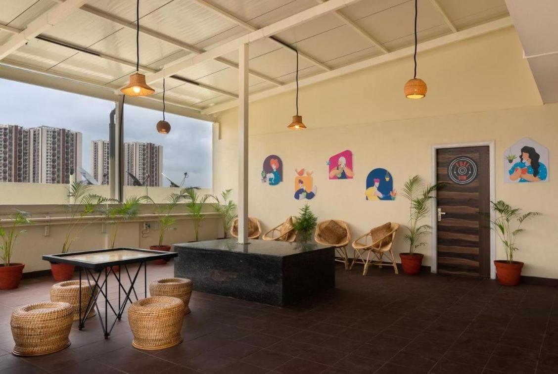 Covie Hotel Бангалор Екстериор снимка