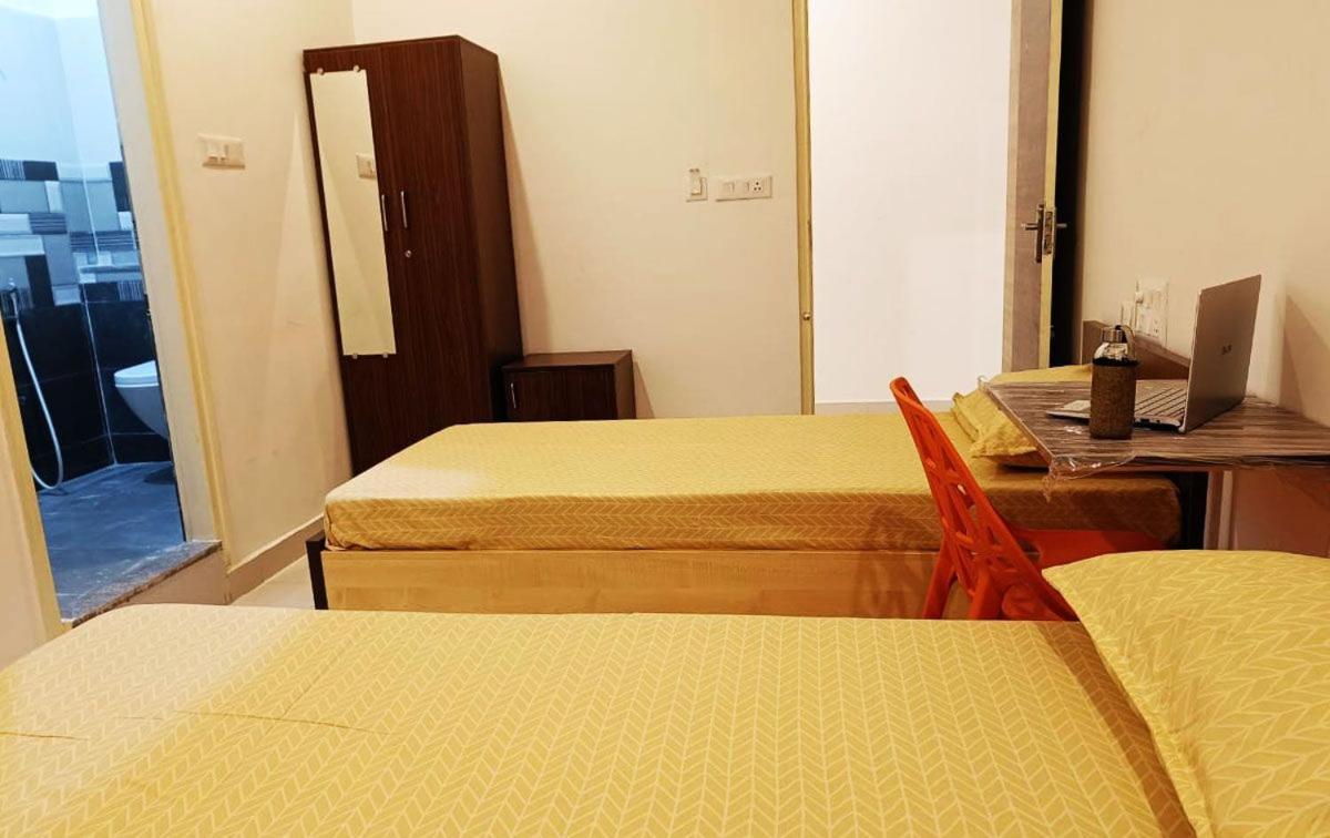 Covie Hotel Бангалор Екстериор снимка