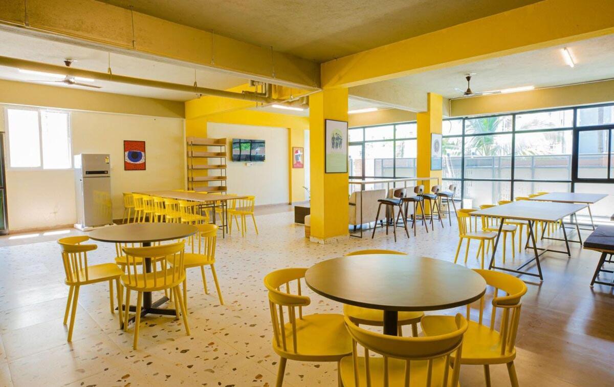 Covie Hotel Бангалор Екстериор снимка